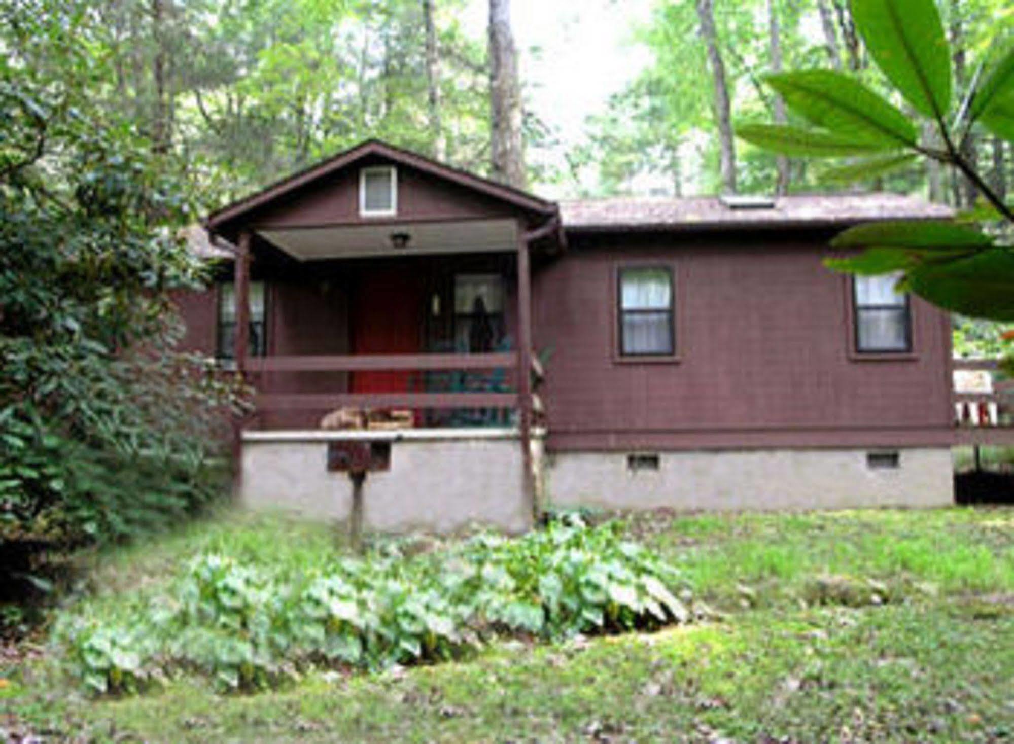 Cabins At Twinbrook Resort Maggie Valley Exterior photo