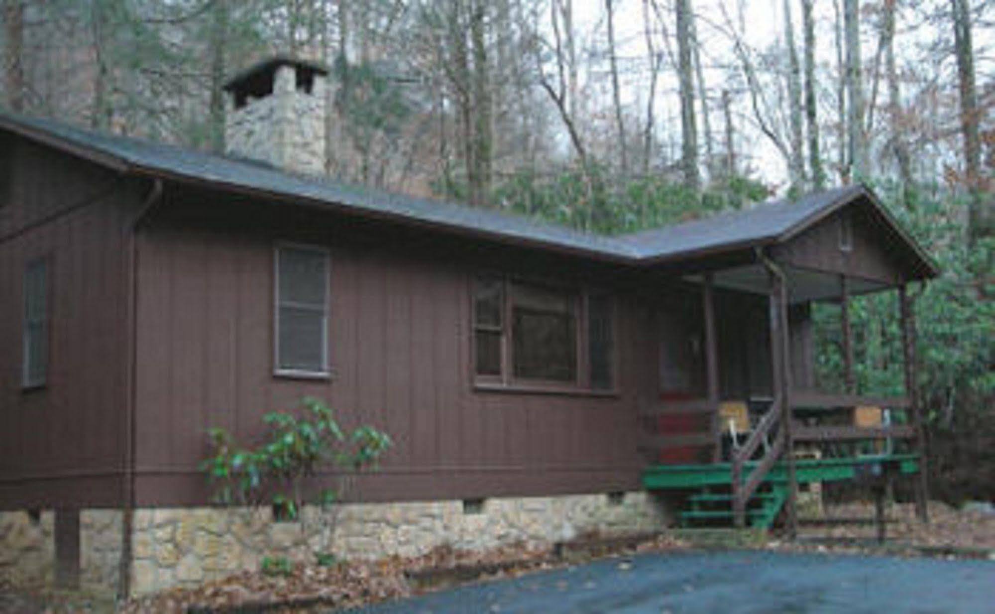 Cabins At Twinbrook Resort Maggie Valley Exterior photo